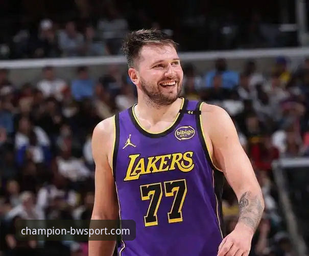 宝威体育手机版下载怎么样 资深评测员分享:从湖人队137-130胜步行者看宝威体育手机版的流畅观赛体验